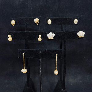 Vintage Lot Of 5 Gold Tone Small Pierced Earrings (5079)